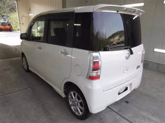 DAIHATSU TANTO EXE