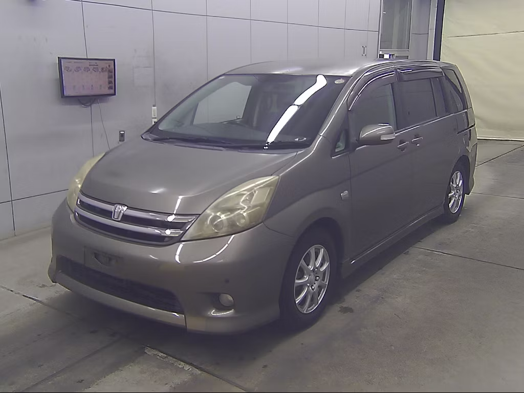 TOYOTA ISIS