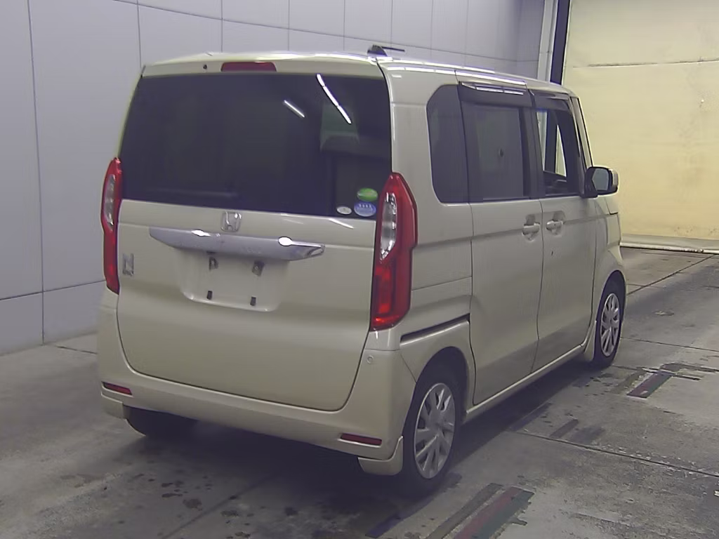 HONDA N-BOX