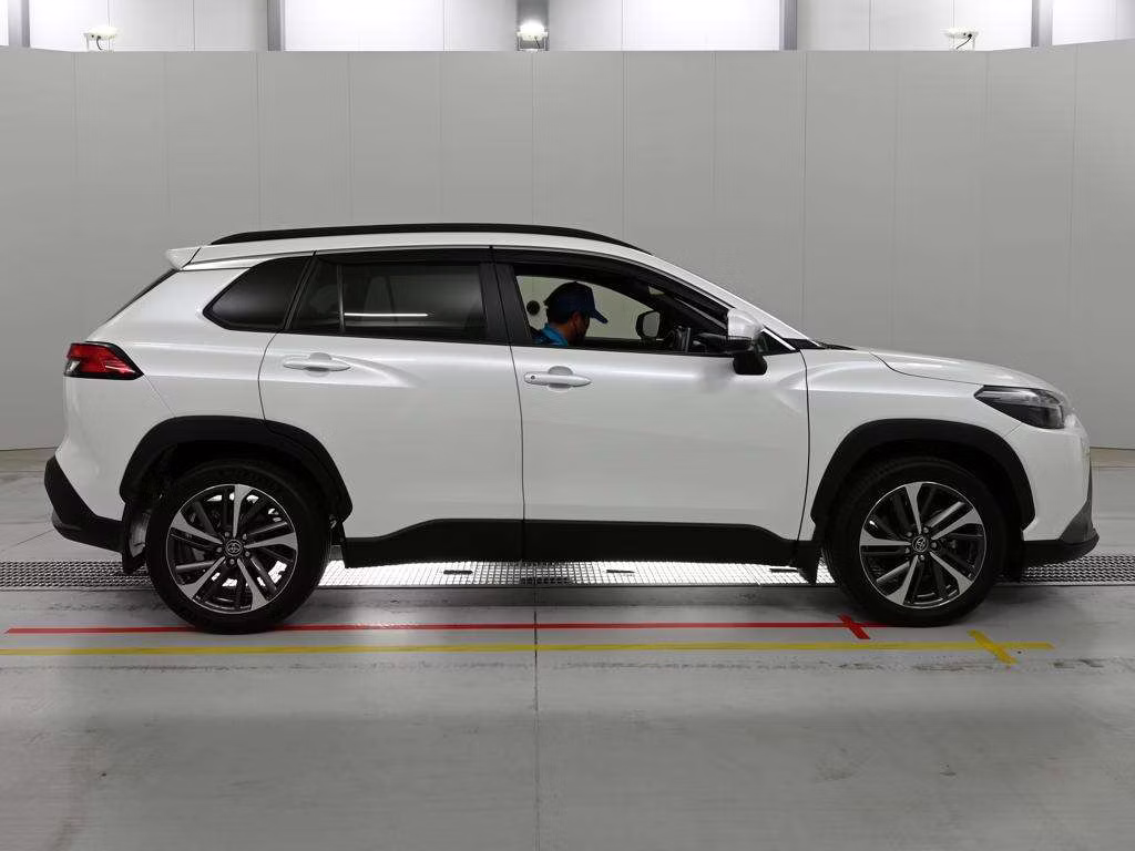 TOYOTA COROLLA CROSS