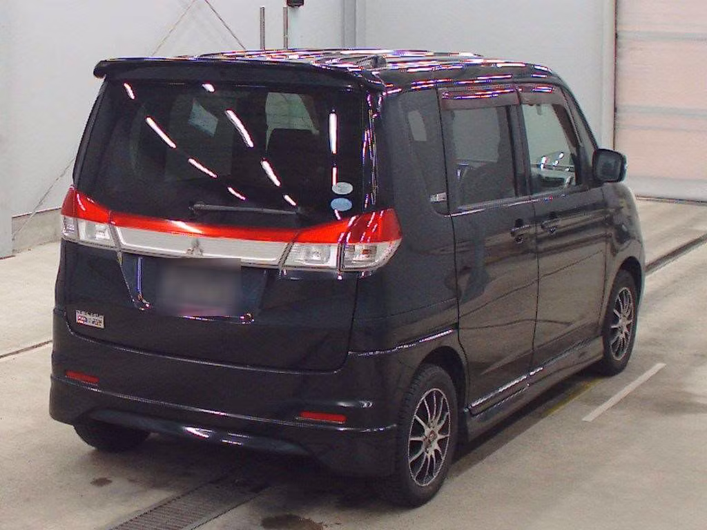 MITSUBISHI DELICA D:2