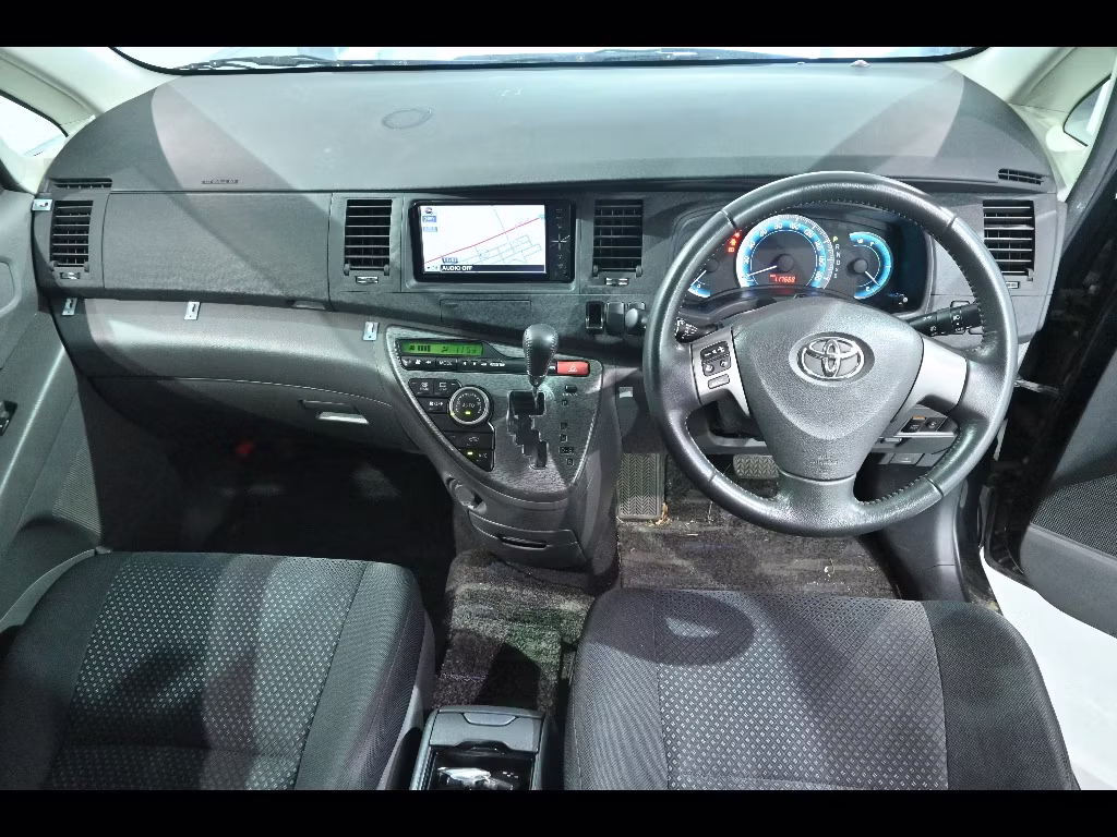TOYOTA ISIS