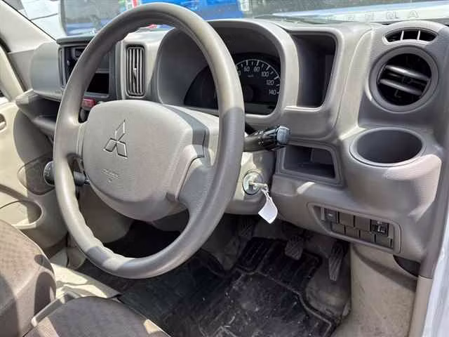 MITSUBISHI MINICAB