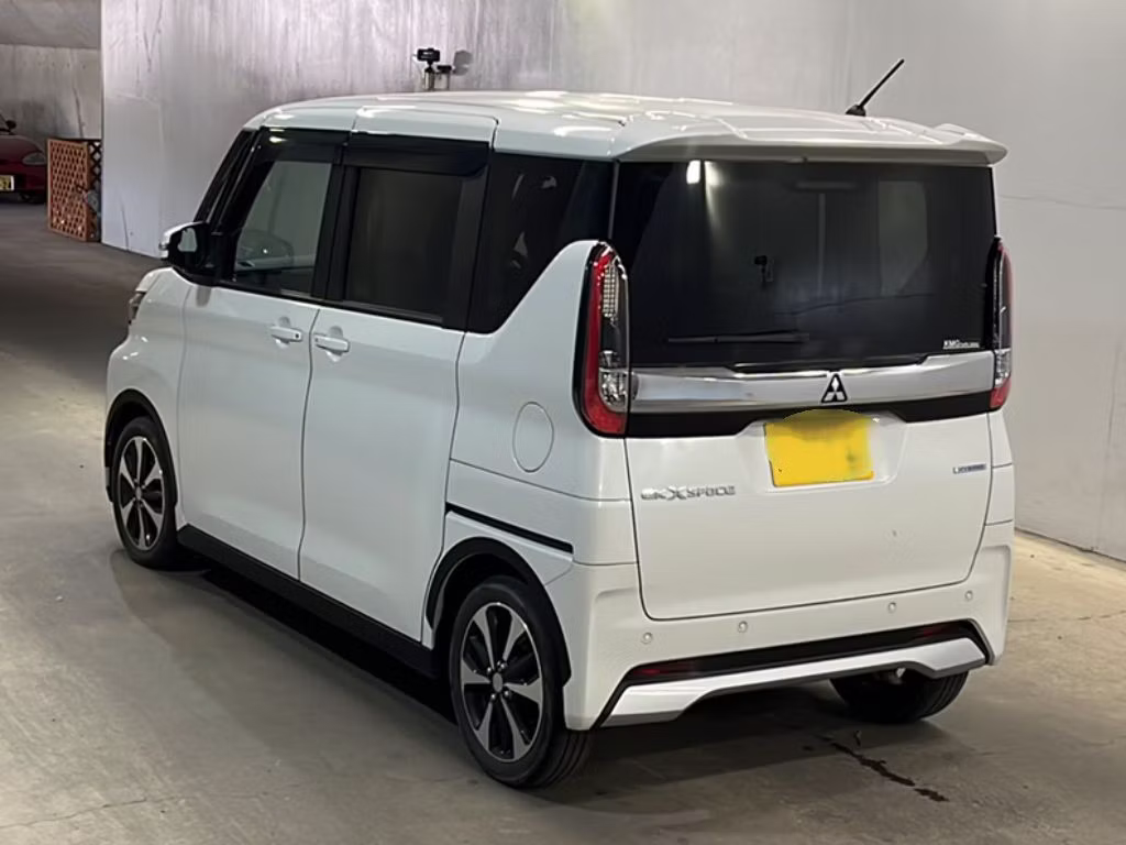 MITSUBISHI EK SPACE