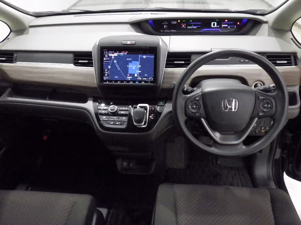 HONDA FREED+