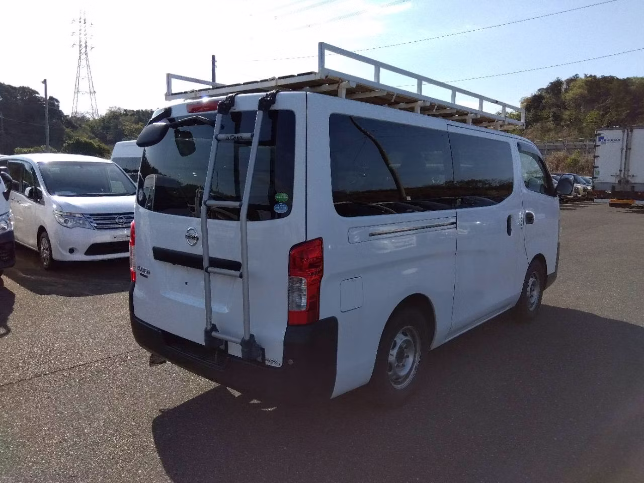 NISSAN NV350 CARAVAN