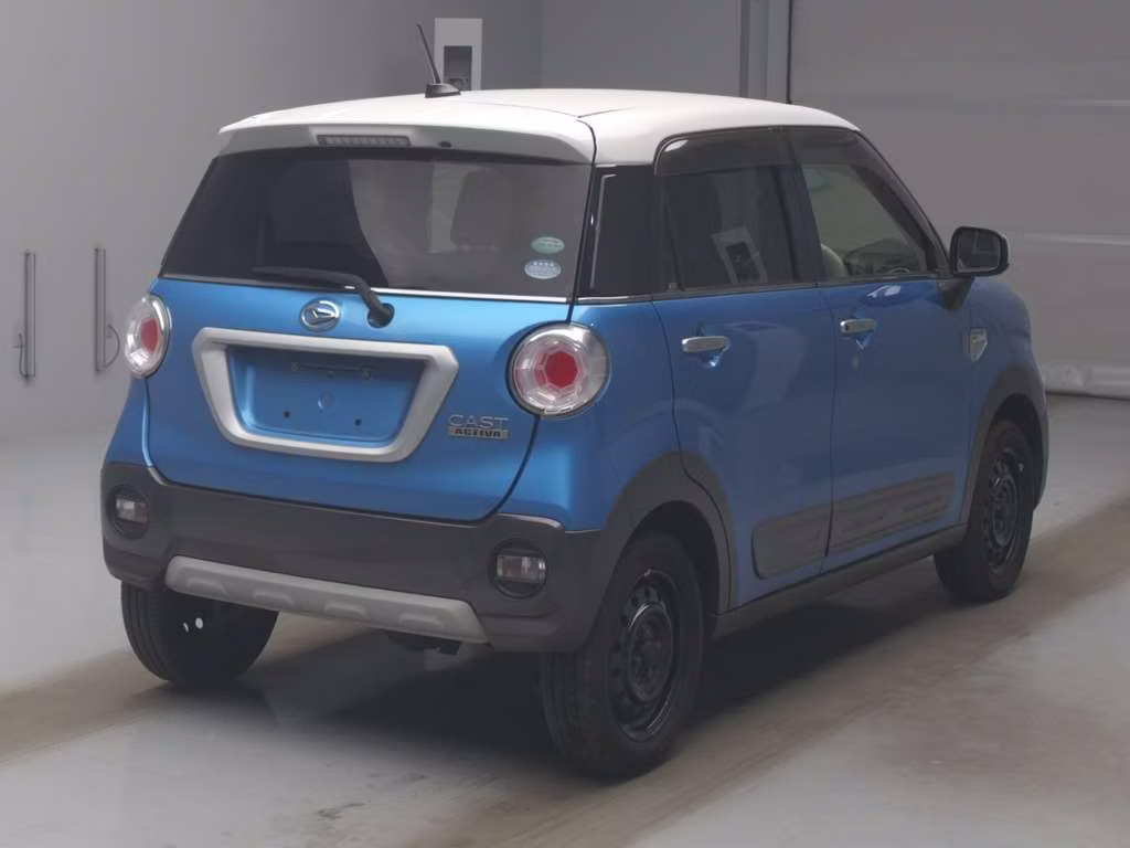 DAIHATSU CAST
