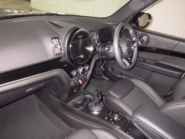 MINI CROSSOVER