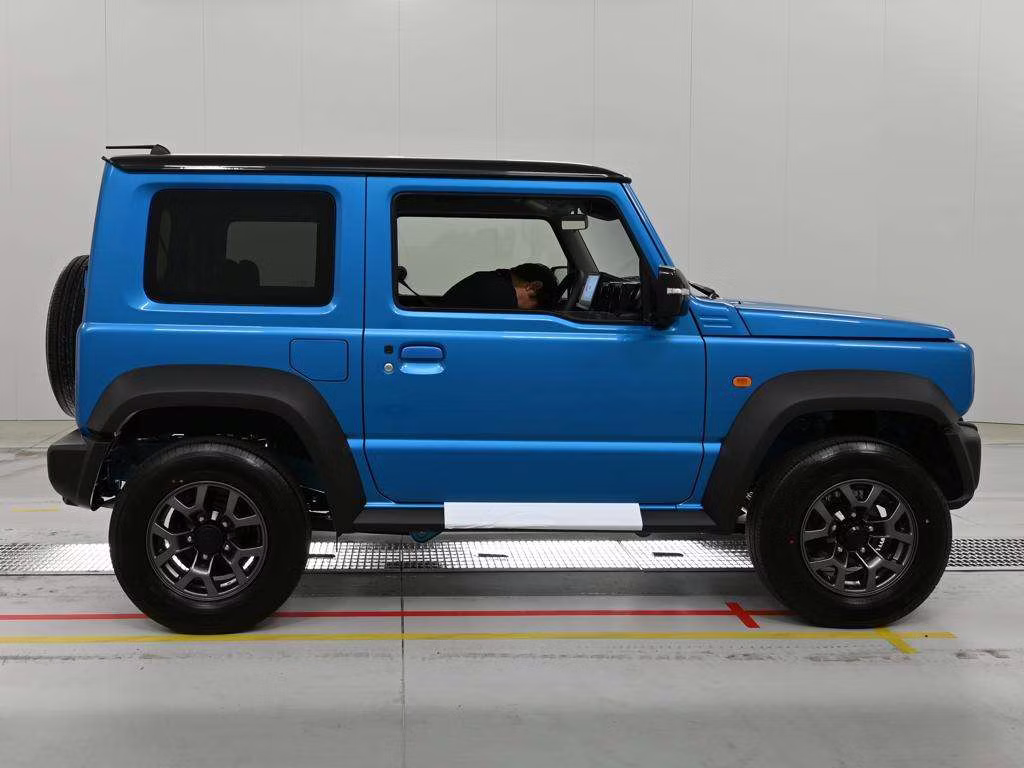 SUZUKI JIMNY SIERRA