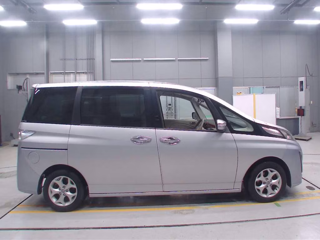 MAZDA BIANTE