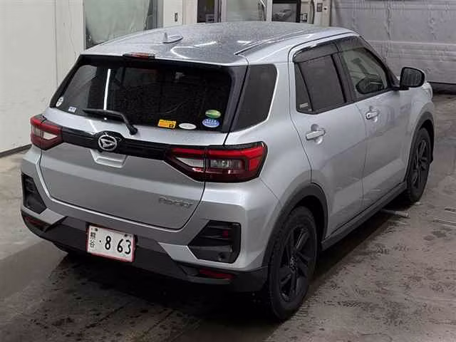 DAIHATSU ROCKY