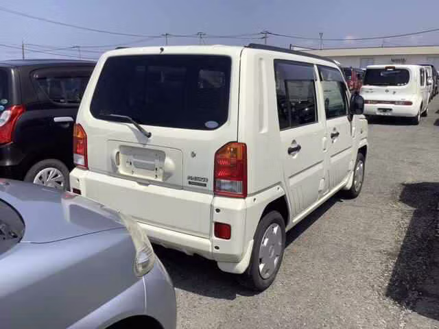 DAIHATSU NAKED