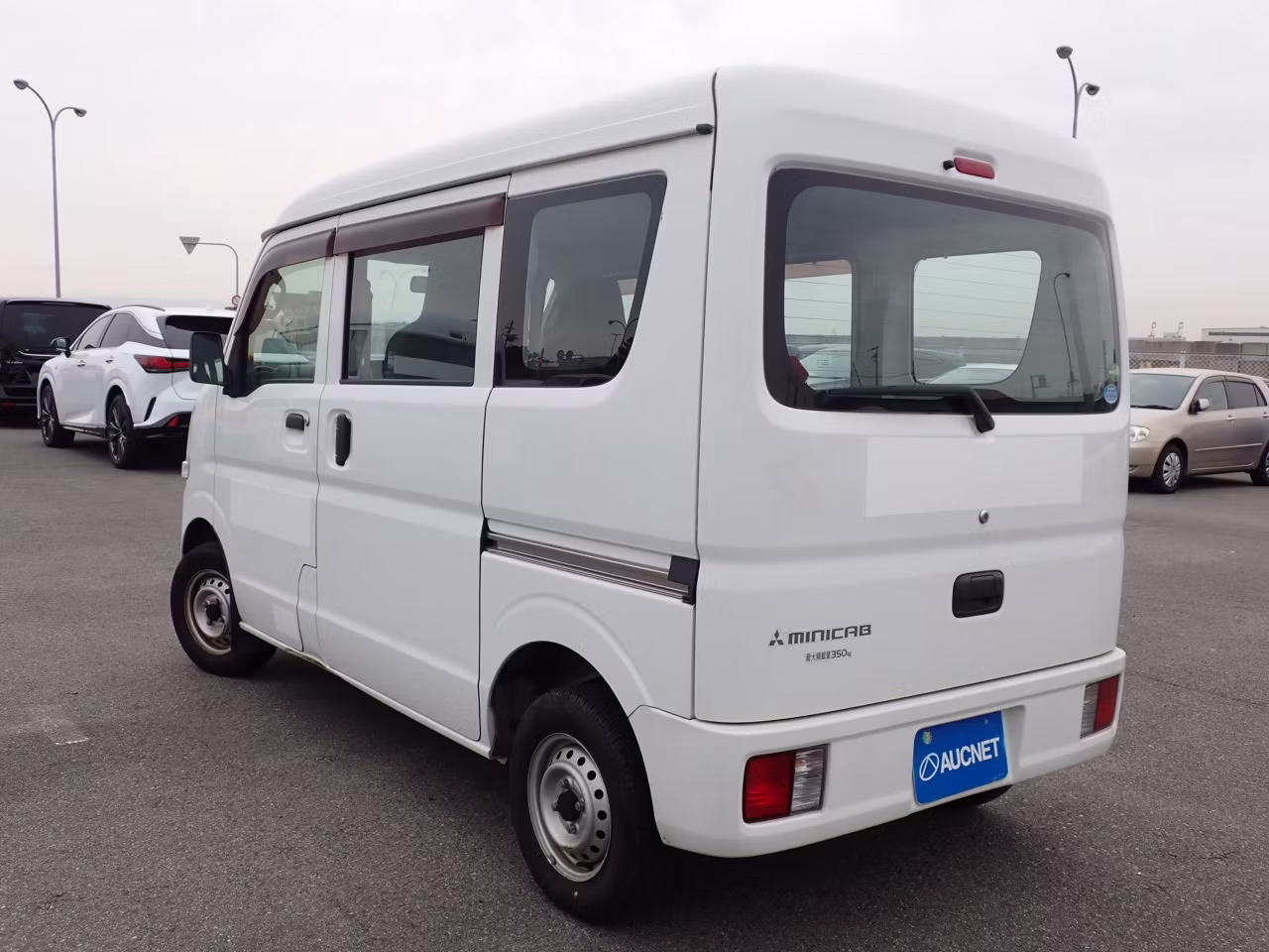 MITSUBISHI MINICAB