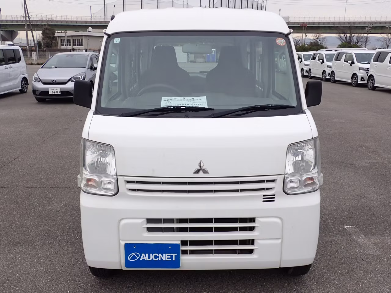 MITSUBISHI MINICAB