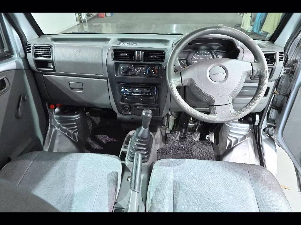 NISSAN CLIPPER