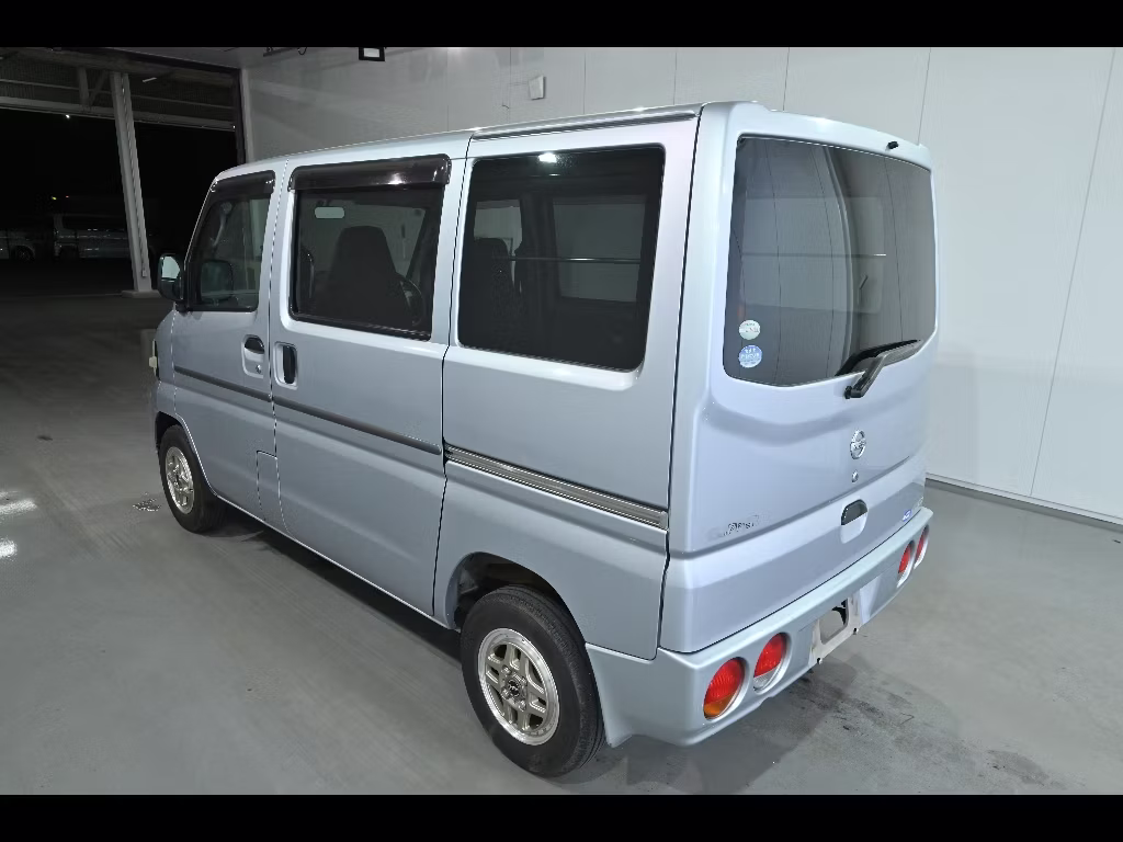 NISSAN CLIPPER