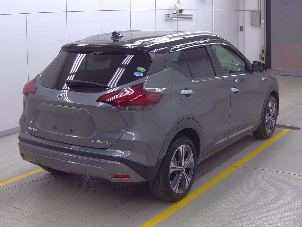 NISSAN KICKS