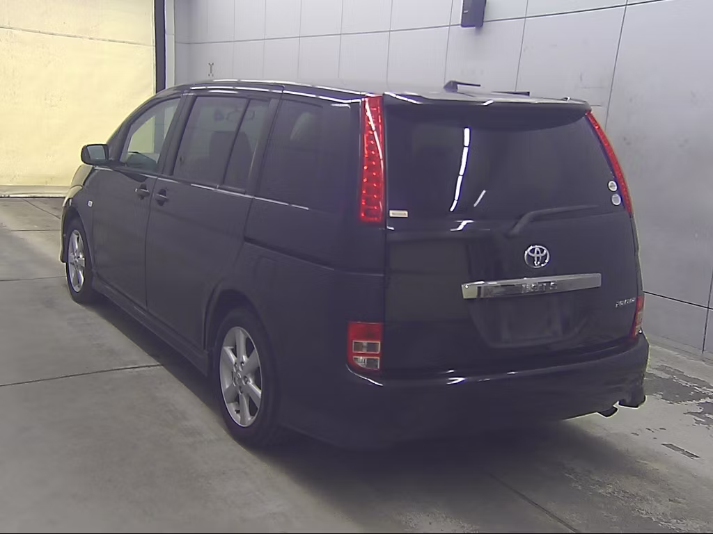 TOYOTA ISIS