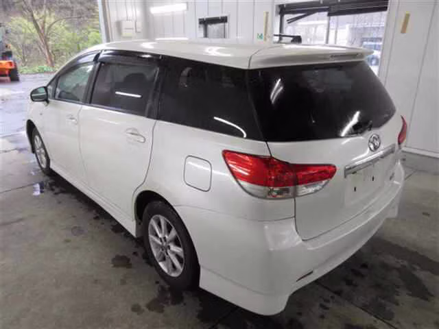 TOYOTA WISH