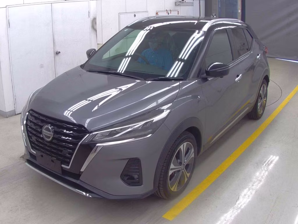 NISSAN KICKS