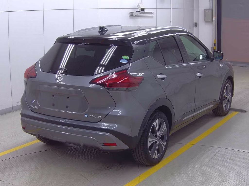 NISSAN KICKS