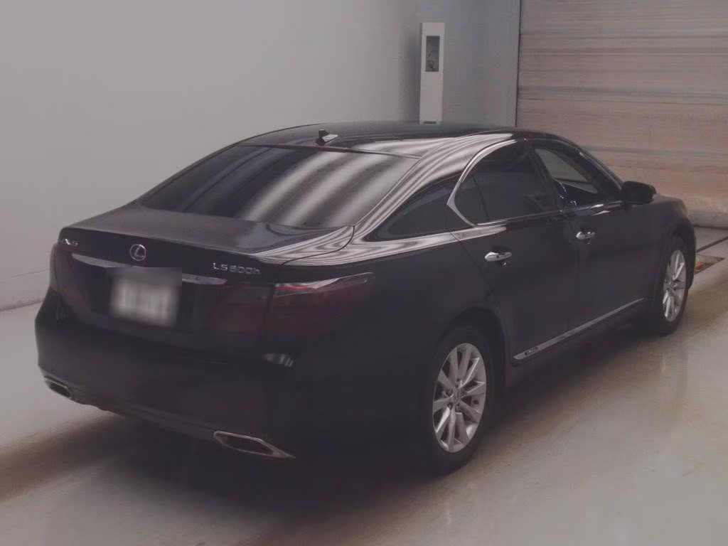 LEXUS LS600H