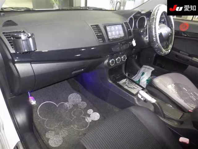 MITSUBISHI GALANT FORTIS