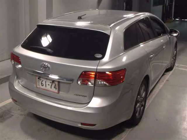TOYOTA AVENSIS