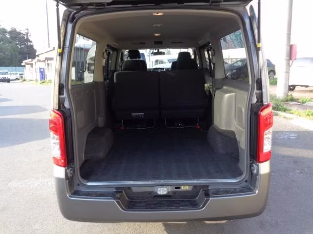 NISSAN NV350 CARAVAN