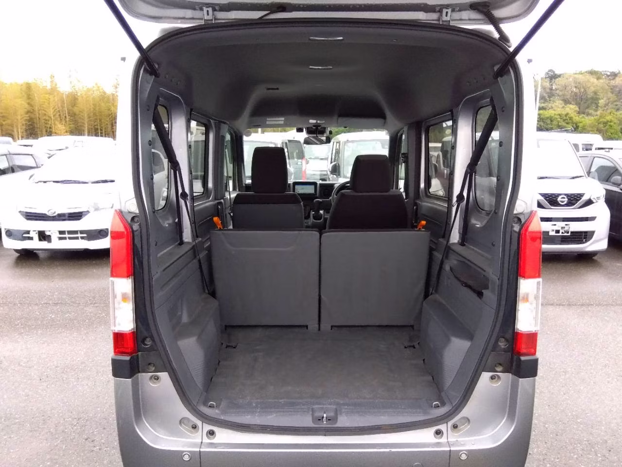 HONDA N-VAN