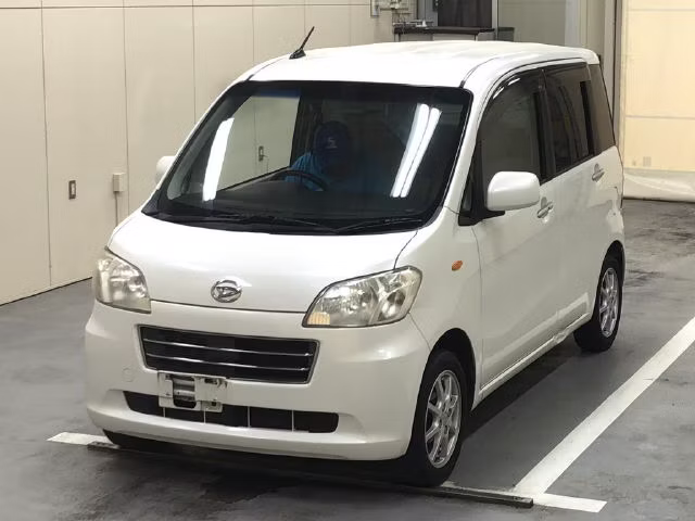 DAIHATSU TANTO EXE