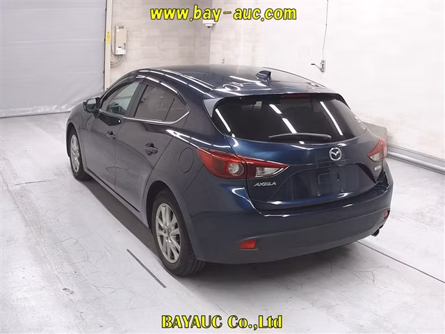 MAZDA AXELA