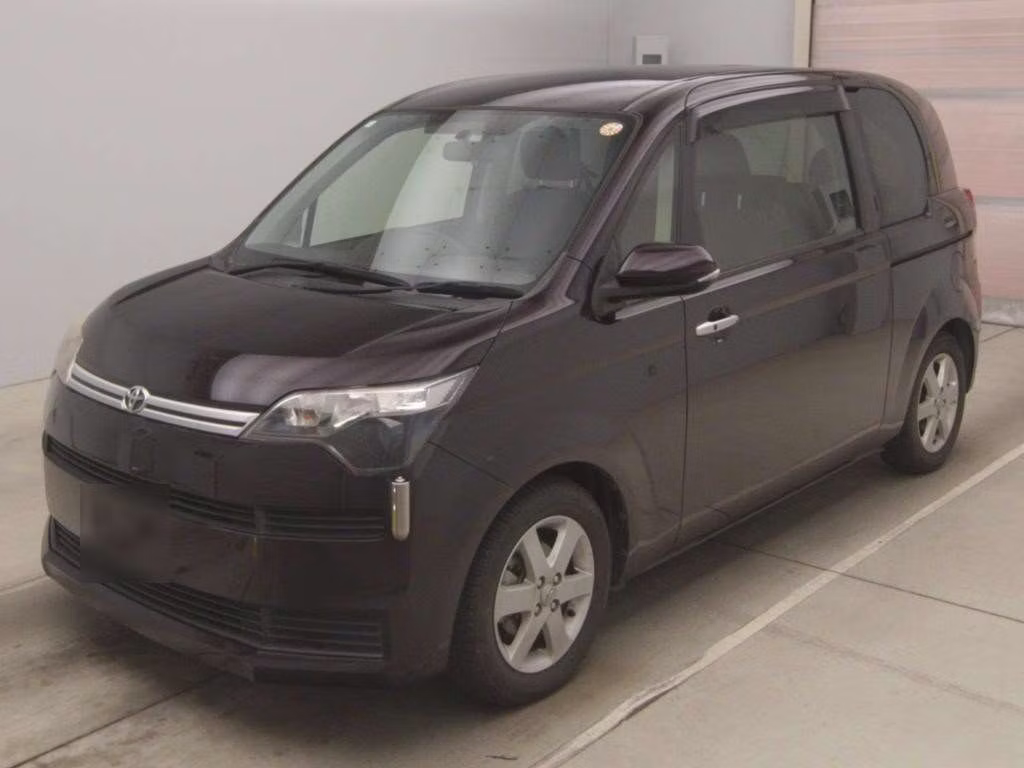 TOYOTA RUSH