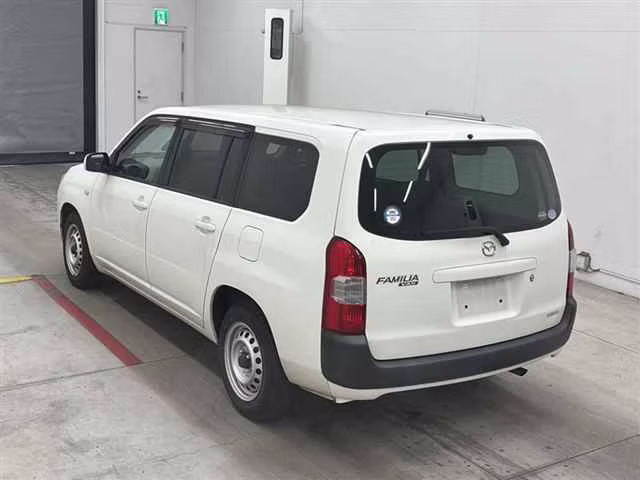 MAZDA FAMILIA