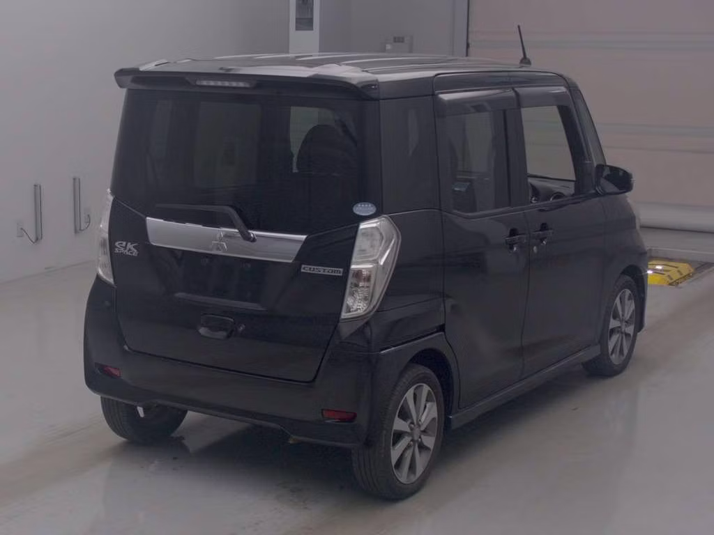 MITSUBISHI EK SPACE