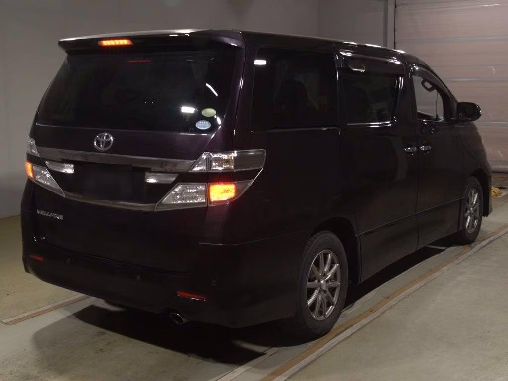 TOYOTA ALPHARD