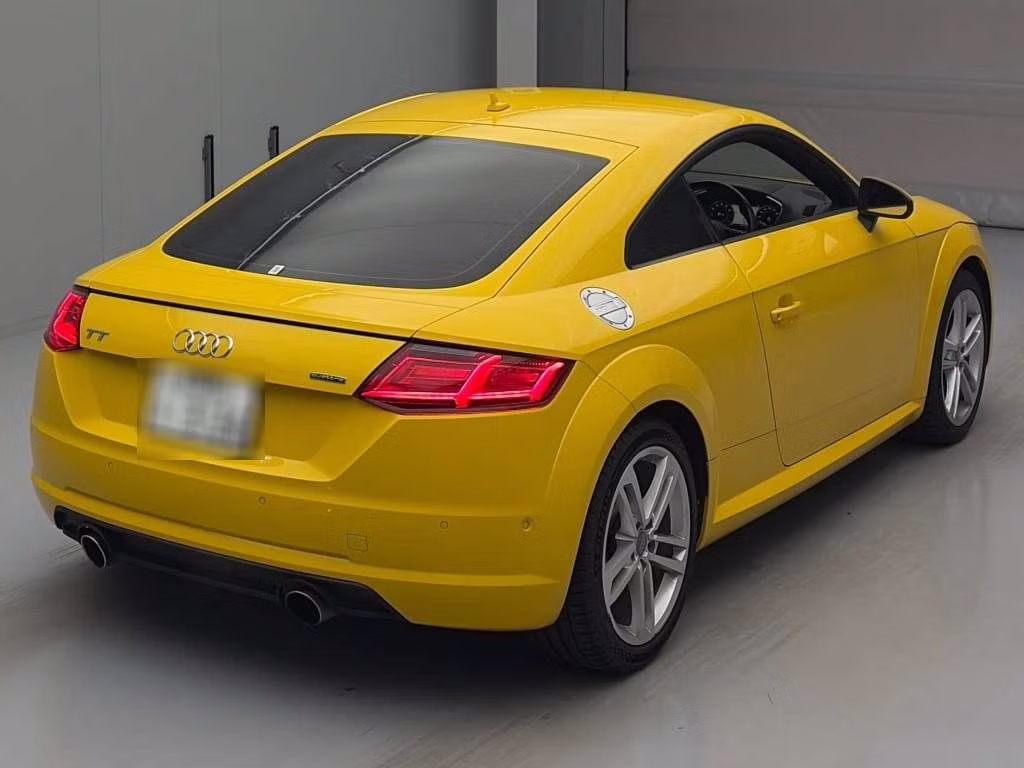 AUDI TT