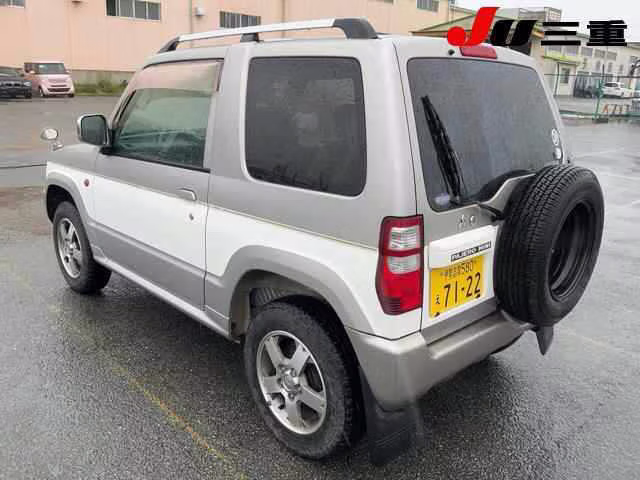 MITSUBISHI PAJERO MINI