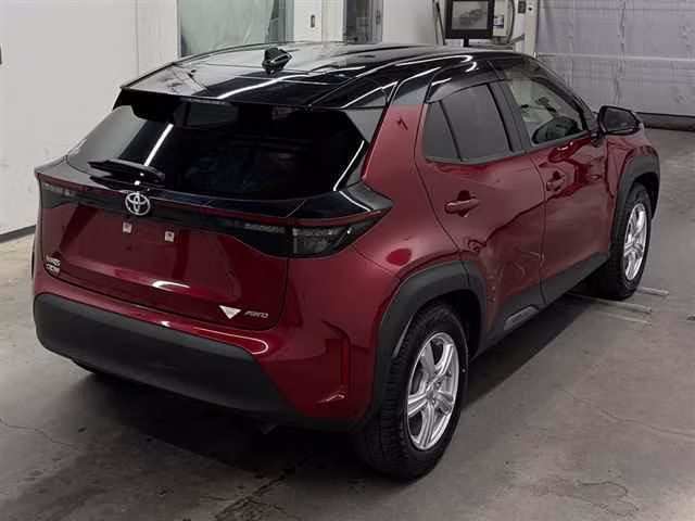 TOYOTA YARIS CROSS