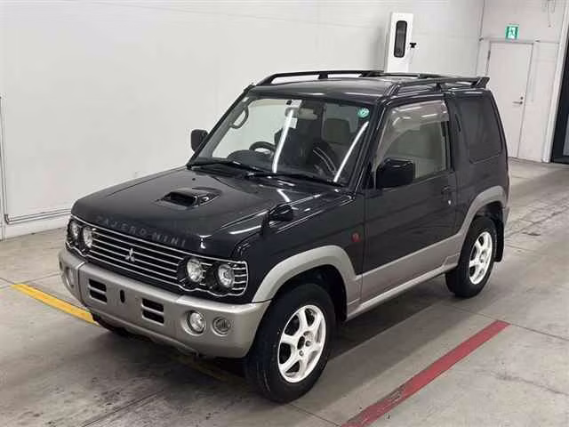 MITSUBISHI PAJERO MINI