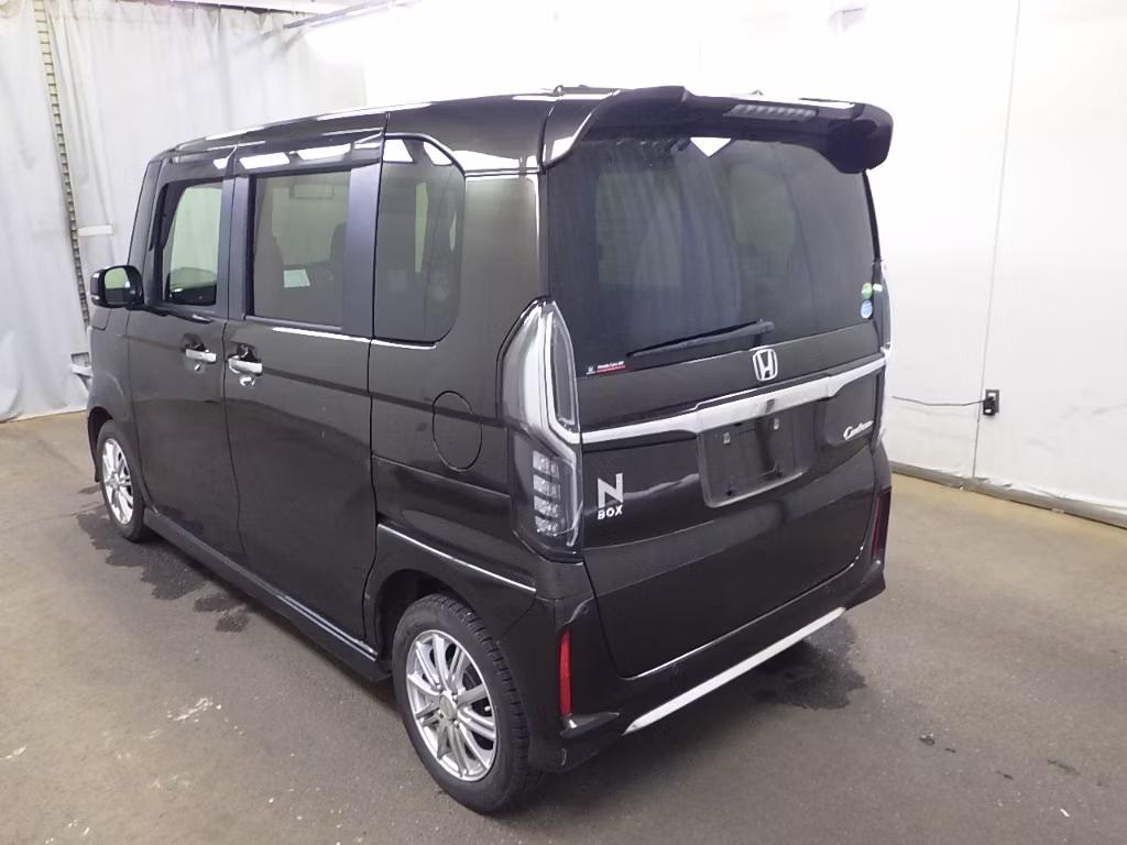 HONDA N-BOX