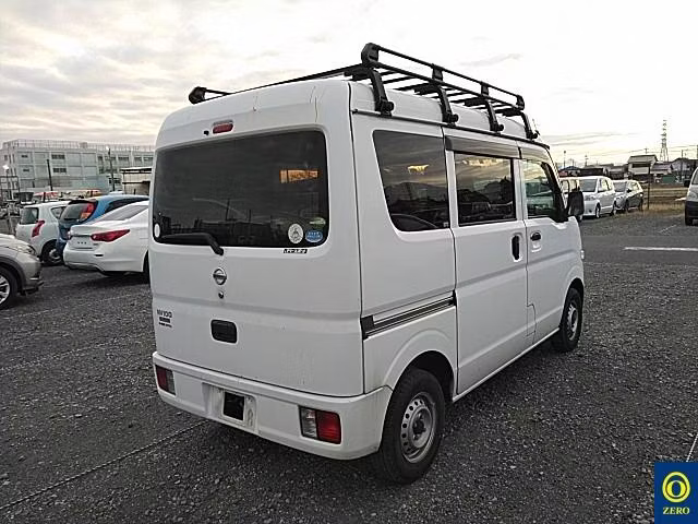 NISSAN NV100 CLIPPER