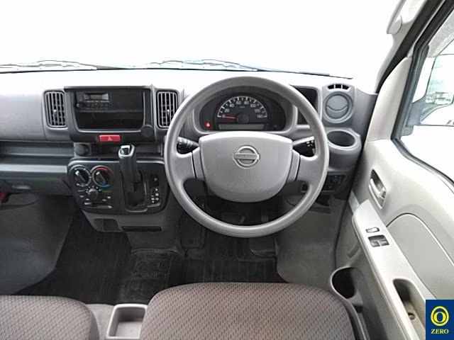 NISSAN NV100 CLIPPER