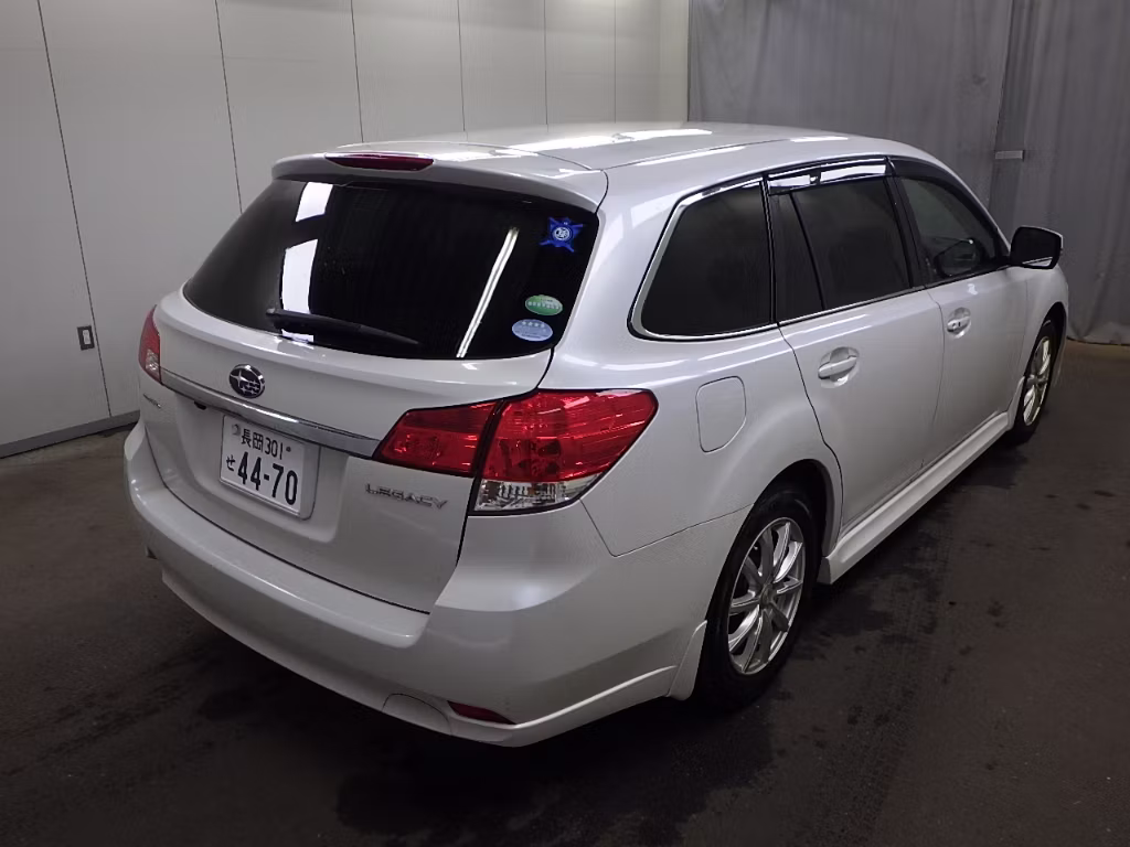 SUBARU LEGACY