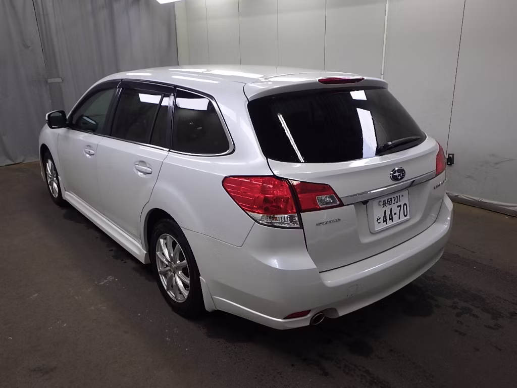 SUBARU LEGACY