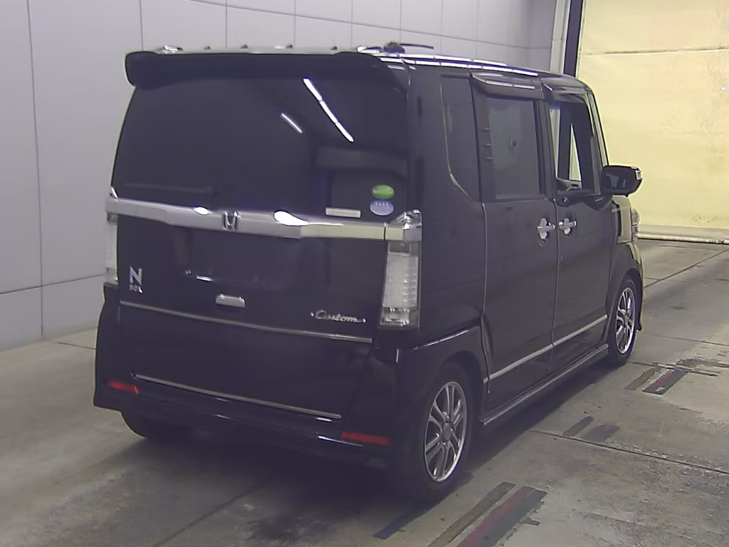 HONDA N-BOX