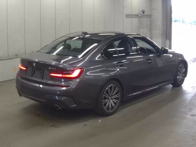 BMW 3-SERIES