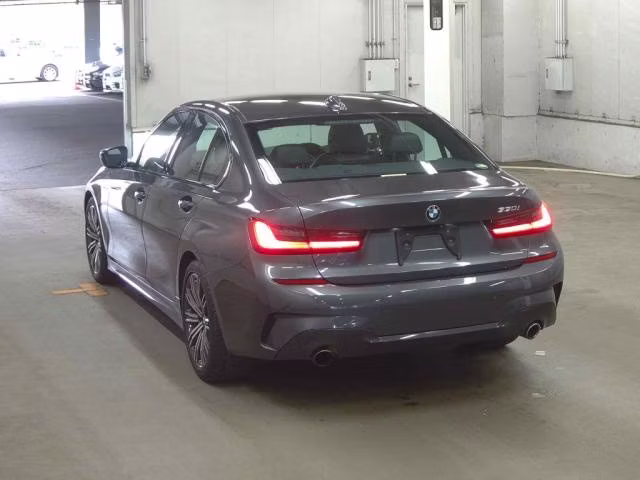 BMW 3-SERIES