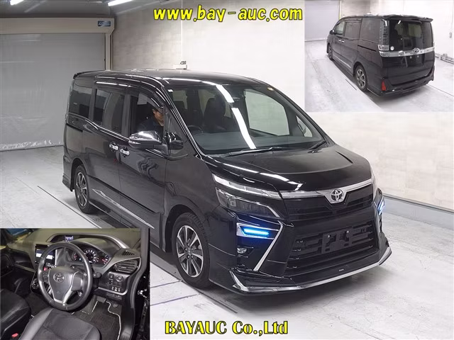 TOYOTA VOXY