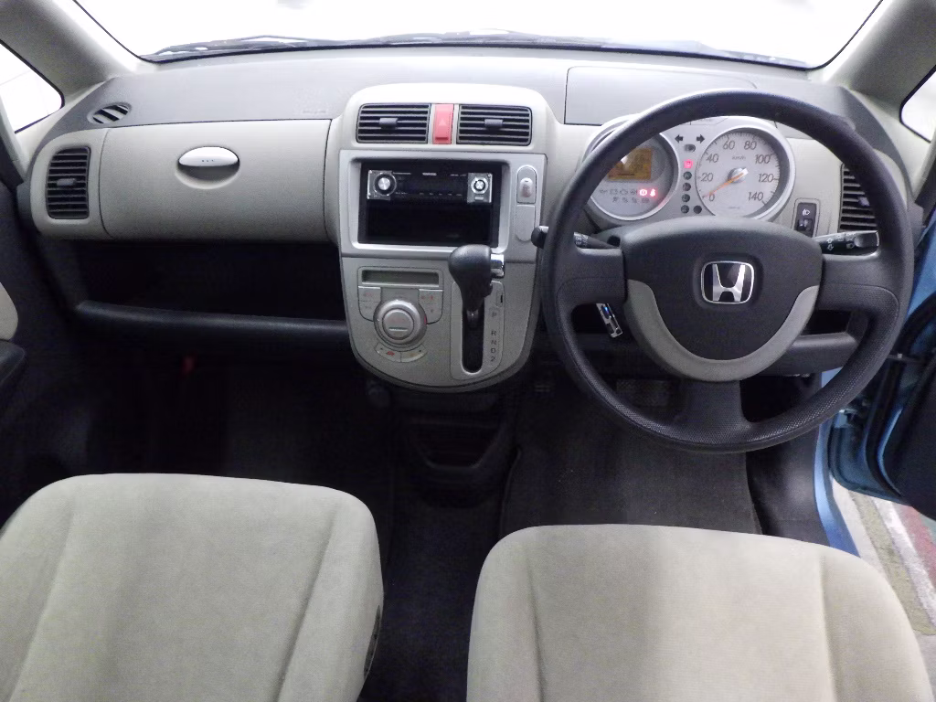 HONDA LIFE